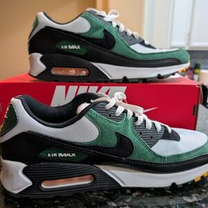 Nike Air Max Men's Shoes - Black and Green